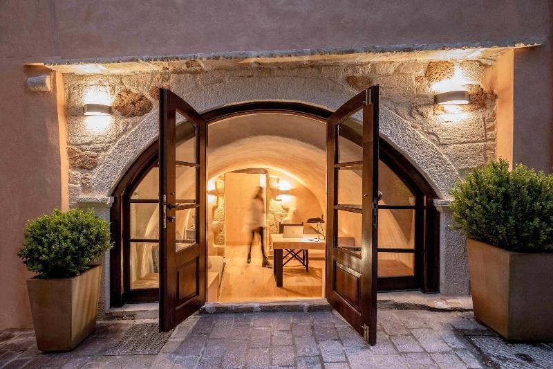 J&G Suites Chania  Buitenkant foto
